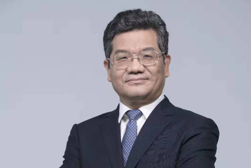 全國政協(xié)委員、中國稅務(wù)學(xué)會副會長 張連起